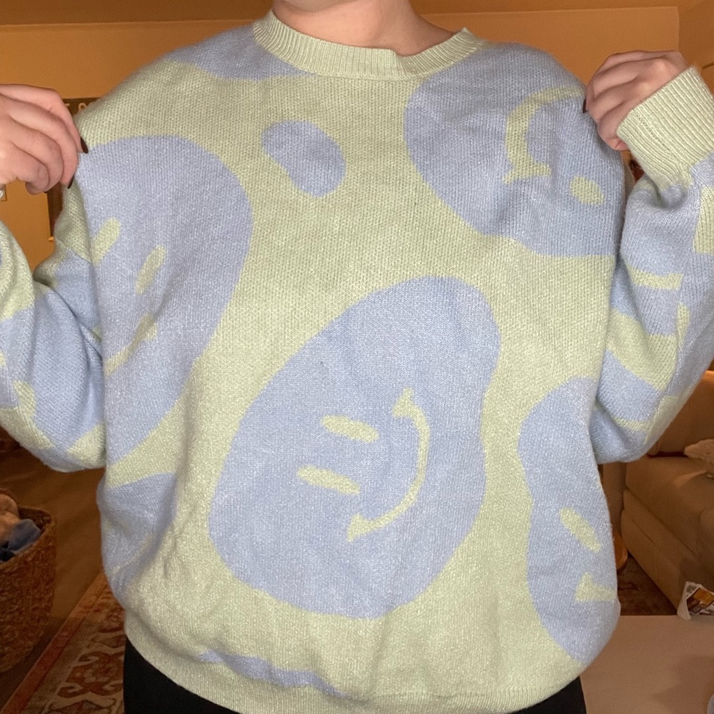 SMILEY FACE SWEATER